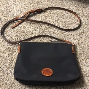 💥SOLD💥 Dooney and Burke Crossbody